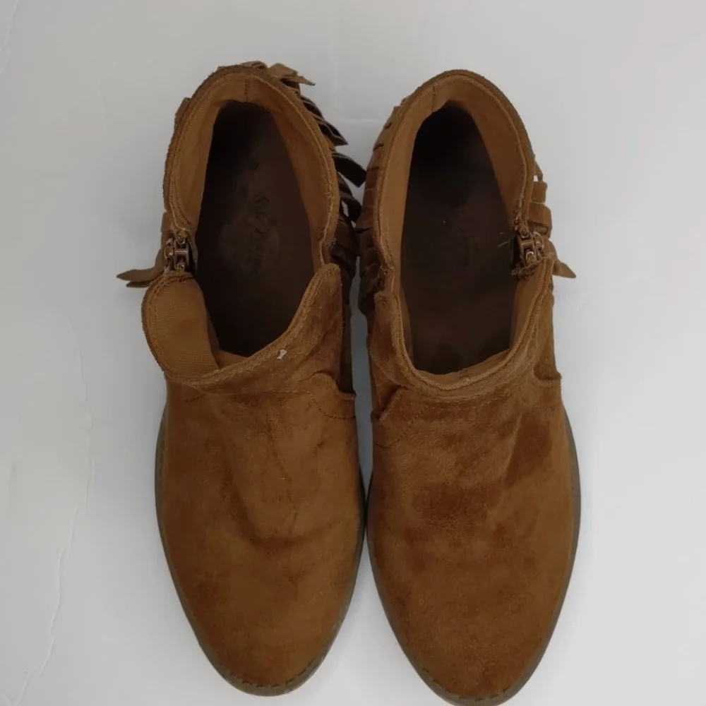 Sey Esteem Fringe Booties Size 6M camel brown color